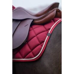 EQUITHÈME Schabracke Classic Springen Burgunderrot Warmblut 22 EQUITHÈME Schabracke Classic Springen Burgunderrot Warmblut -Pferdebedarf Verkauf ekkia 204 773 033 ambi4.f38570