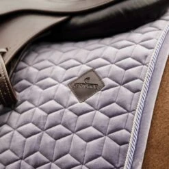 Kentucky Horsewear Kentucky Springsatteldecke Velvet Senffarben Warmblut -Pferdebedarf Verkauf ken 42579 purple 2.ae52b3