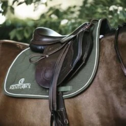 Kentucky Horsewear Kentucky Springsatteldecke Color Edition Navy Warmblut -Pferdebedarf Verkauf kentucky pring zadeldekje color edition khaki.84ea21