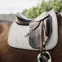 Kentucky Horsewear Kentucky Schabracke Pied-de-Poule Dressur Braun Warmblut -Pferdebedarf Verkauf kentucky zadeldekje pied de poule dressuur beige 1.49049e 1