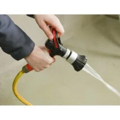 Kerbl Waschbrause Super Jet Schwarz/Rot -Pferdebedarf Verkauf kerbl 1518713mood02.2ed17e