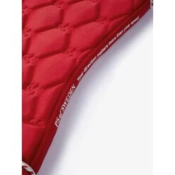 PS Of Sweden Schabracke Signature Springen Weiß -Pferdebedarf Verkauf ps signature quote chilli red 0455 1500x2000.dae5e0